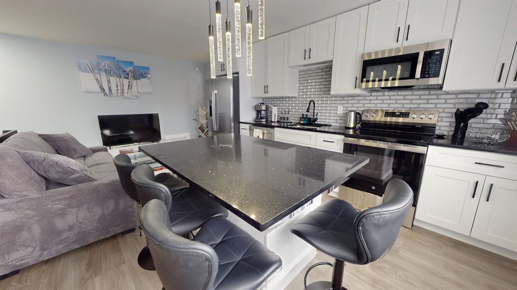 Photo of 78 Main Street #3A, Lincoln, NH 03251 (MLS # 5069853)