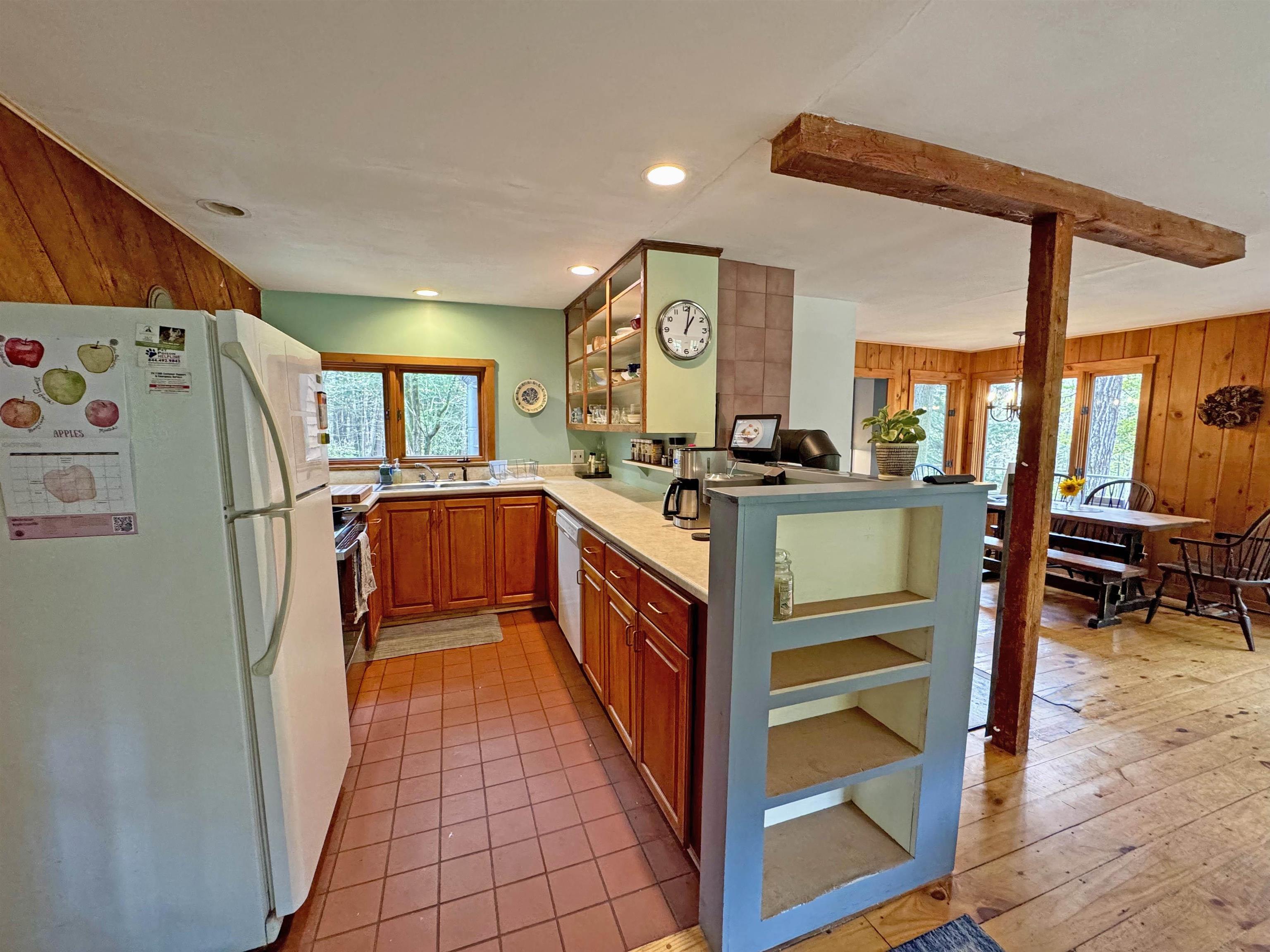 212-214 South Pine Banks Road