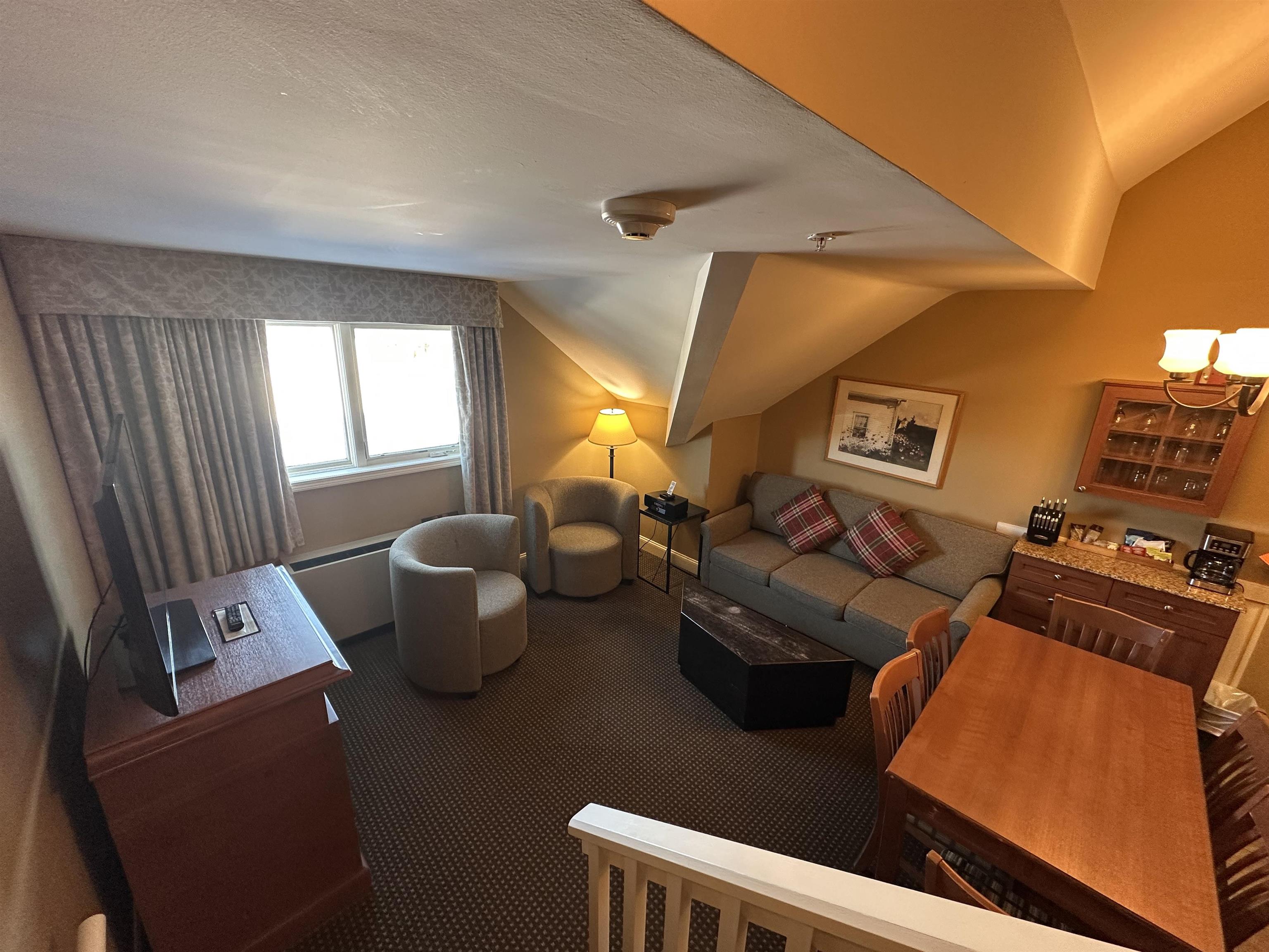 316/318, QTR 1 89 Grand Summit Way