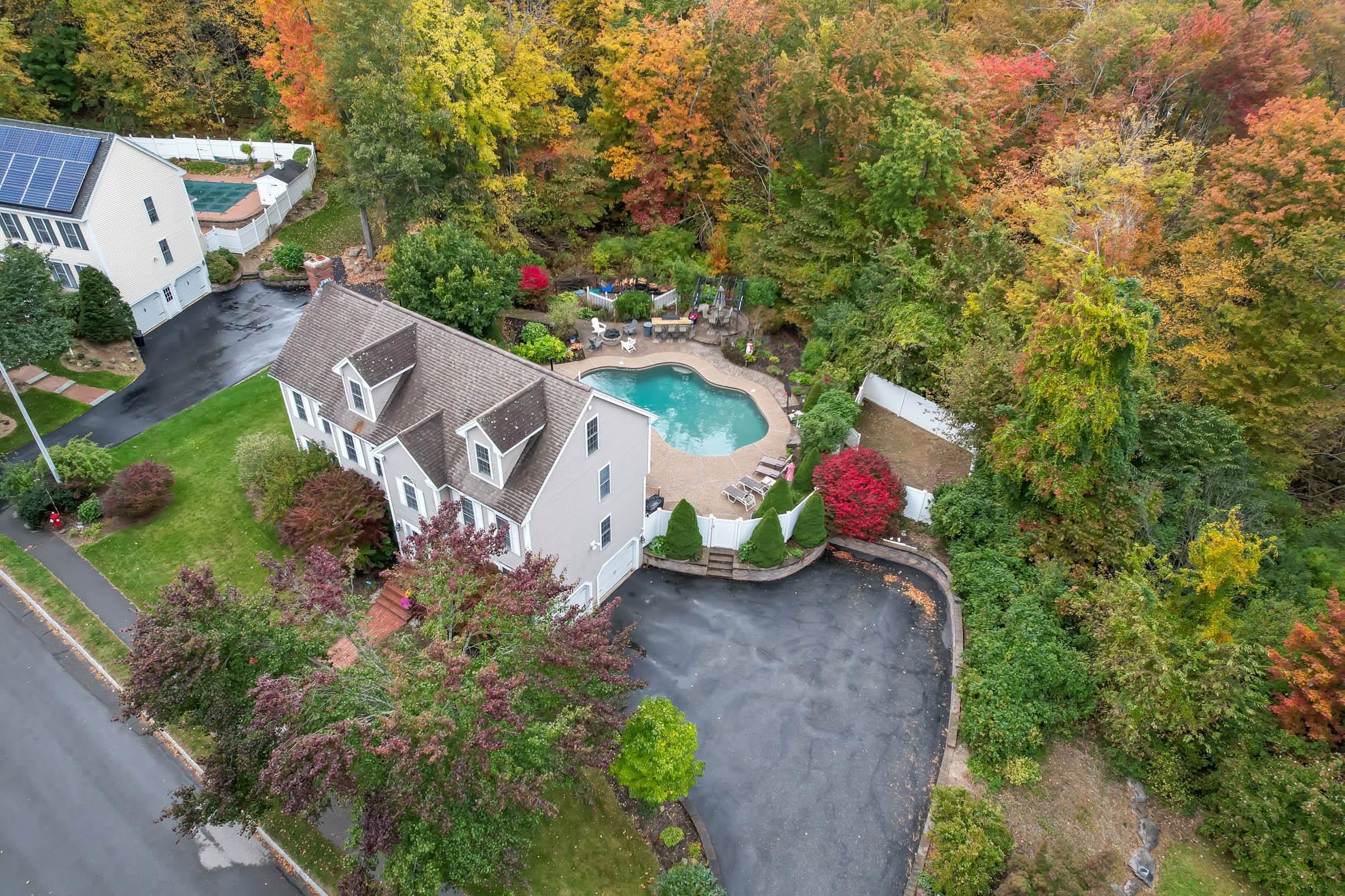 6 Quaker Lane
