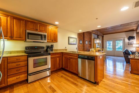 Photo of 7 Chester Road #212, Derry, NH 03038 (MLS # 5068288)