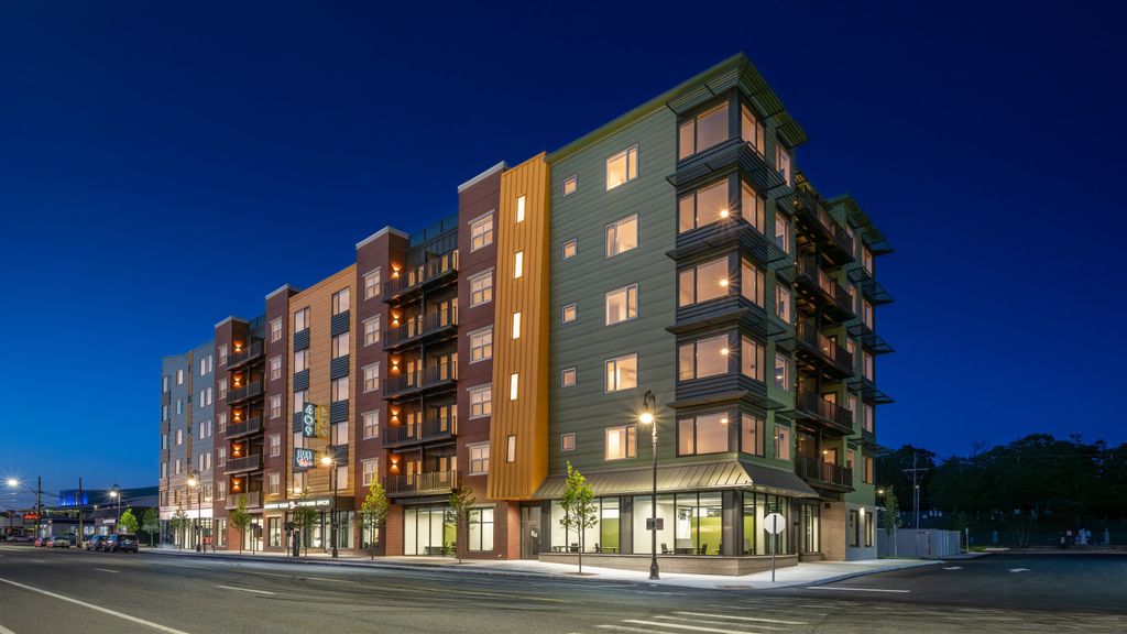 Photo of 409 Elm Street #204, Manchester, NH 03101 (MLS # 5064508)
