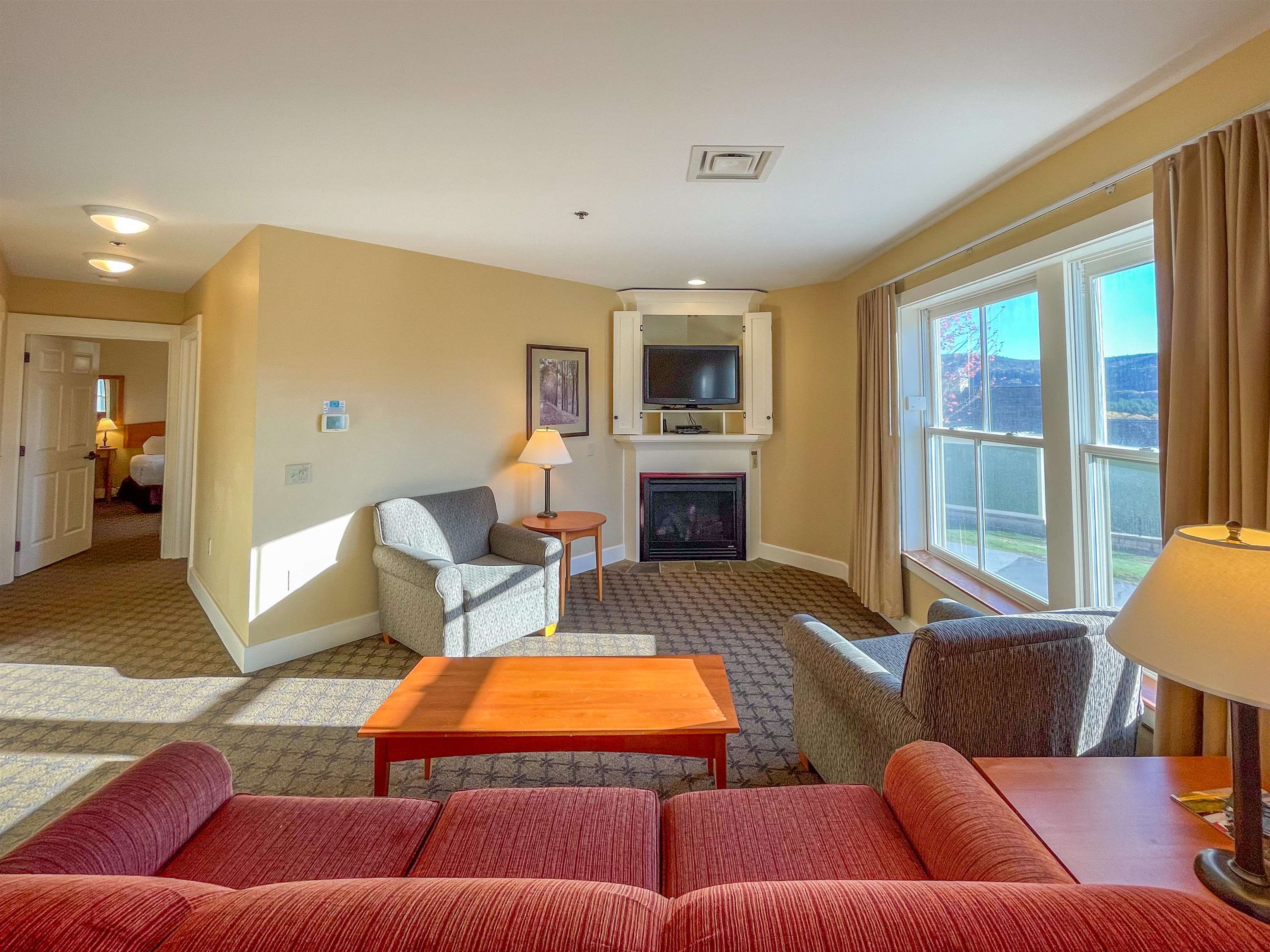 238 Q1 Jackson Gore Inn 238 Q1