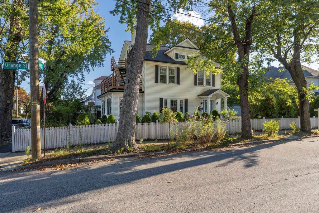 Photo of 269 Orange Street, Manchester, NH 03104 (MLS # 5064306)