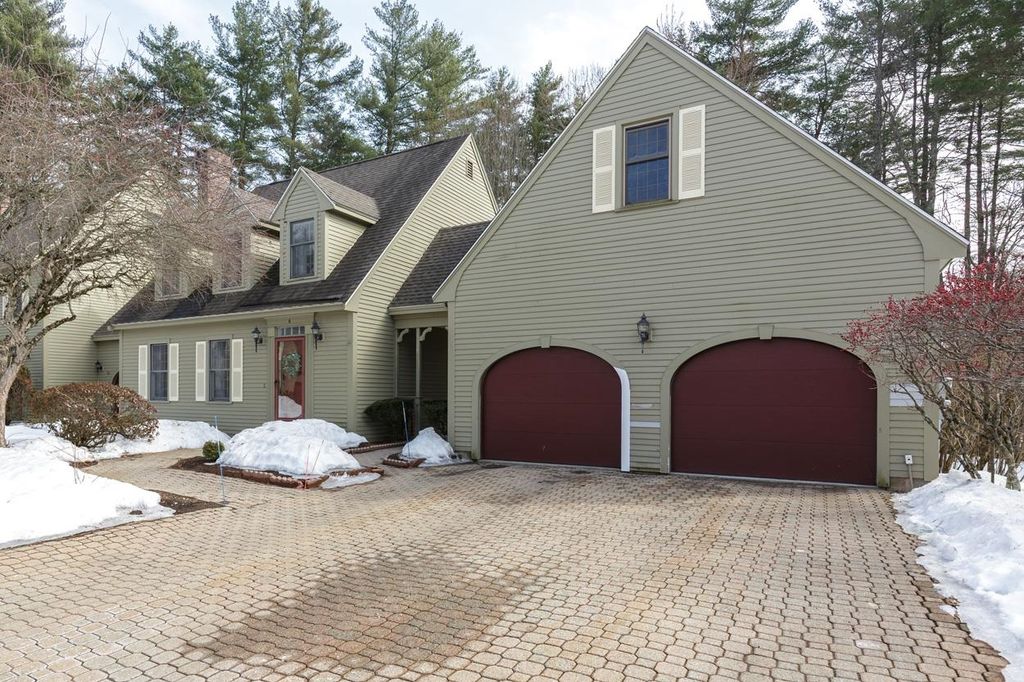 Photo of 6 Concord Drive #4, Atkinson, NH 03811 (MLS # 5079703)