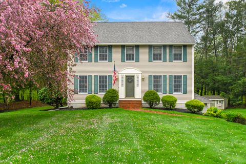 41 Golden Meadow Road Hampstead NH 03841