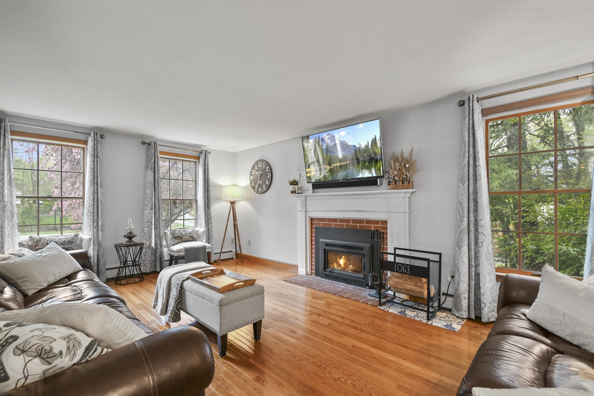 41 Golden Meadow Road