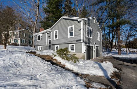 64 Mckenna Drive Nashua NH 03102