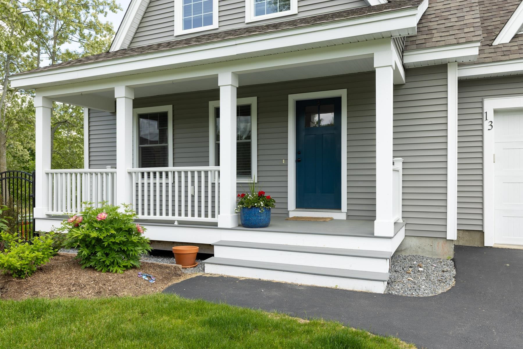 13 Willowbrook Avenue