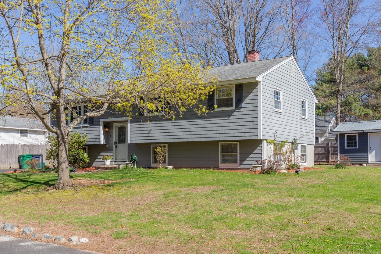 8 Kathy Drive