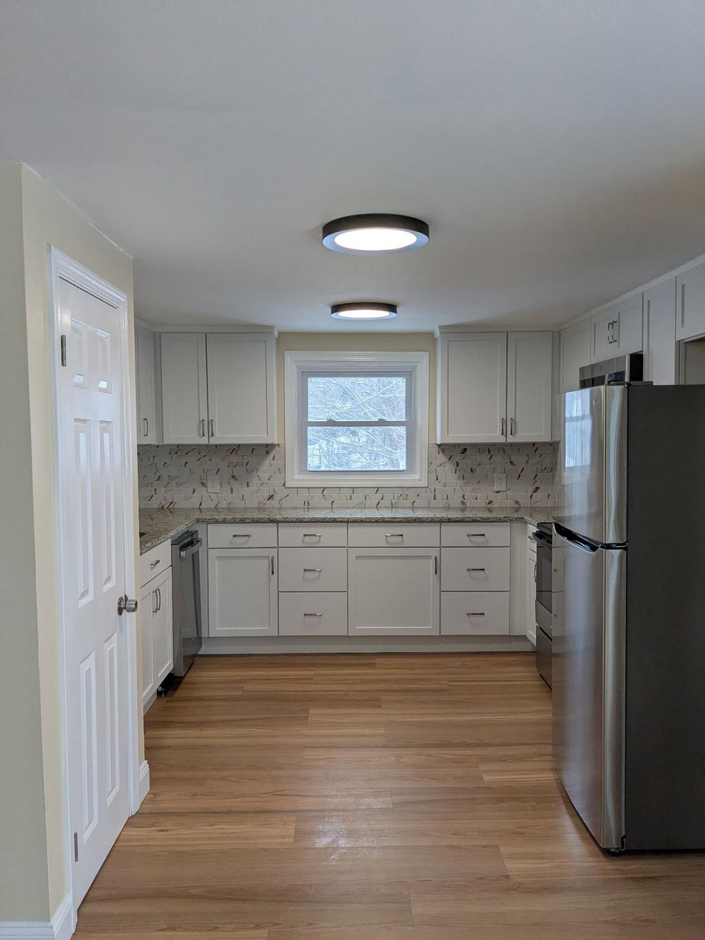 Photo of 82 High Street, Stratham, NH 03885 (MLS # 5075543)