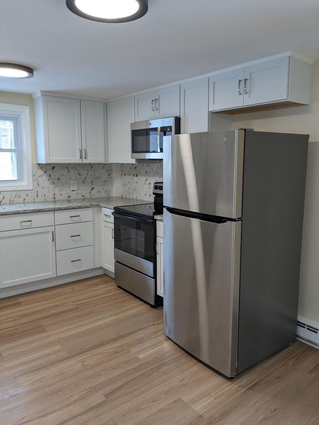 Photo of 82 High Street, Stratham, NH 03885 (MLS # 5075543)