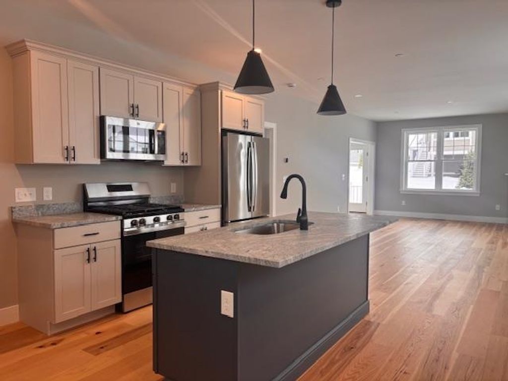 Photo of 10 Cliffside Drive #29, Auburn, NH 03032 (MLS # 5071376)