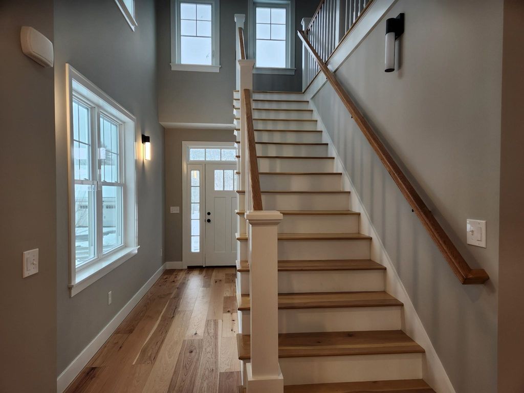 Photo of 10 Cliffside Drive #29, Auburn, NH 03032 (MLS # 5071376)