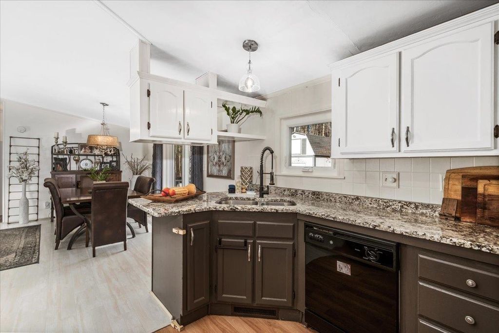 Photo of 106 Stacey Drive, Hopkinton, NH 03229 (MLS # 5067999)