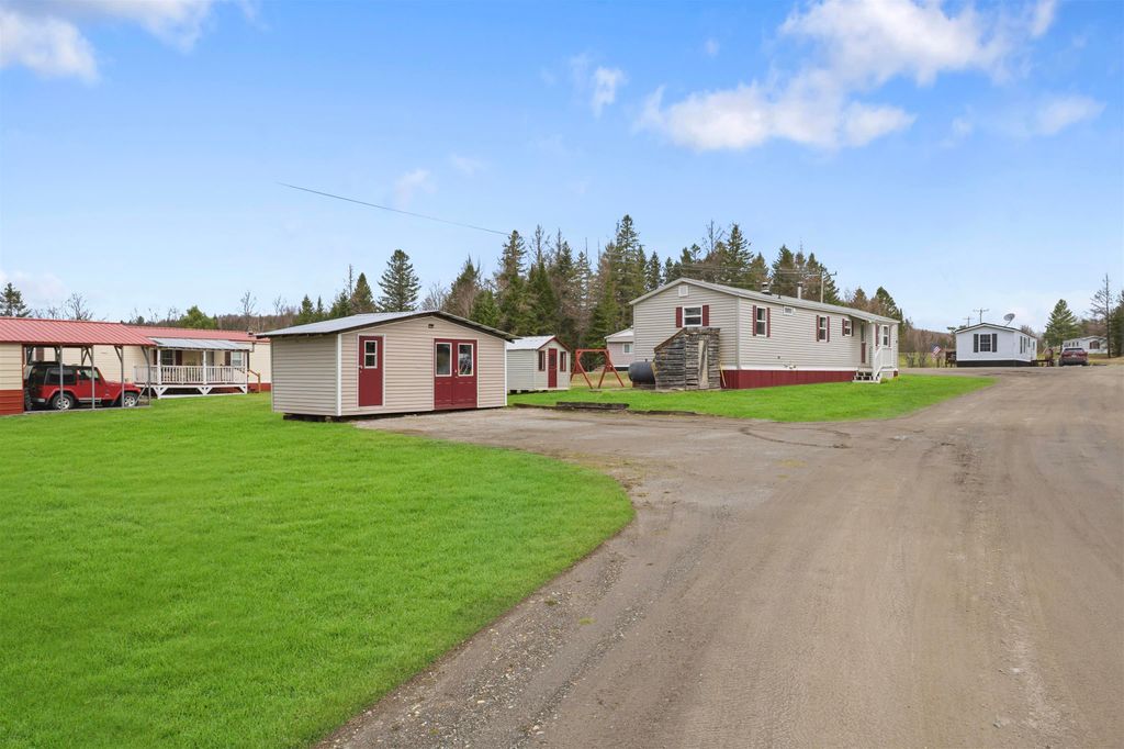 Photo of 6 Darwin Drive, Stewartstown, NH 03576 (MLS # 5085455)