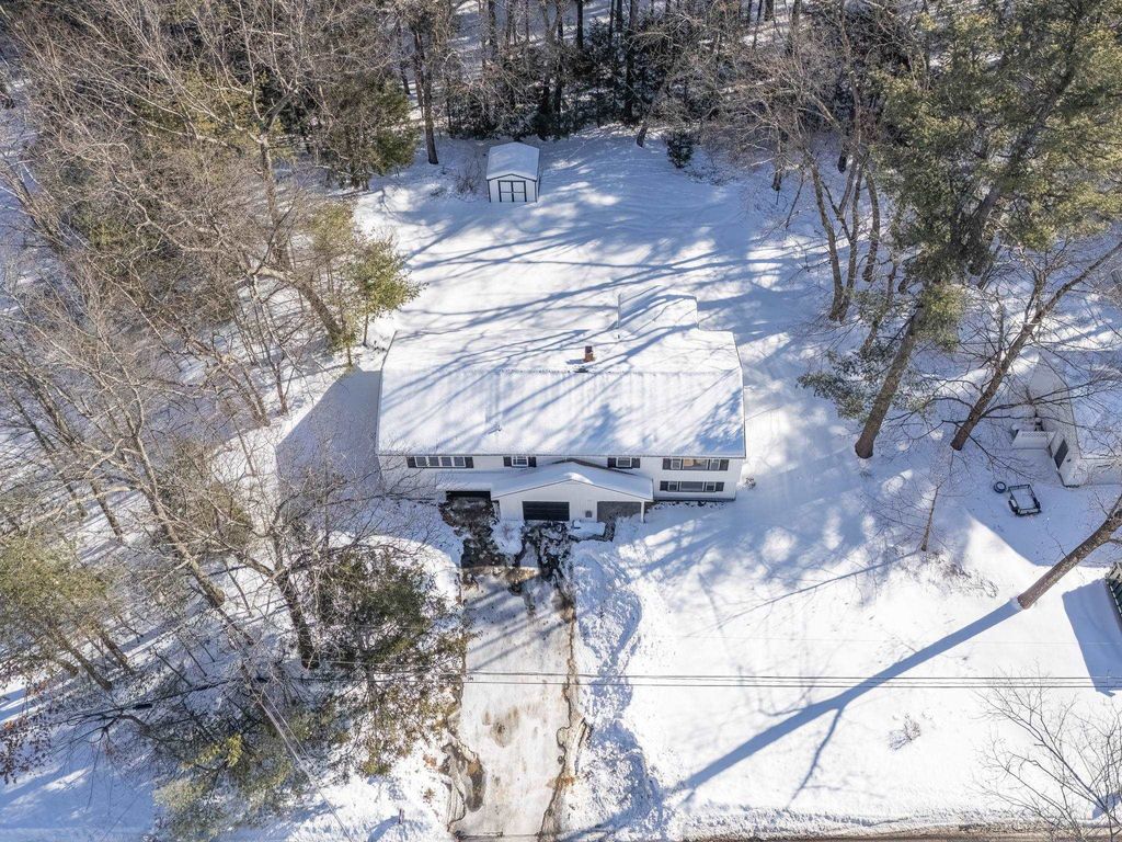 Photo of 12 Davis Road, Merrimack, NH 03054 (MLS # 5075876)