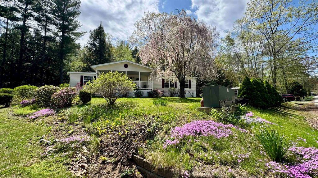 Photo of 10 Lark Lane, Rochester, NH 03868 (MLS # 5084552)
