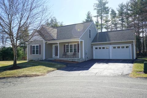 Photo of 25 Dixon Drive, Litchfield, NH 03052 (MLS # 5033653) Photo of 25 Dixon Drive, Litchfield, NH 03052 (MLS # 5033653)