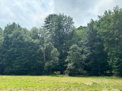 Stow Drive 012-A001-021 2.33 Acres Chesterfield NH 03466