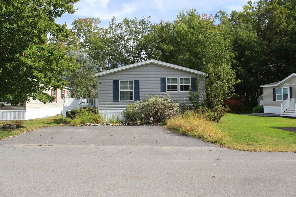 Photo of 18 Hunter Boulevard, Londonderry, NH 03053 (MLS # 5049406)