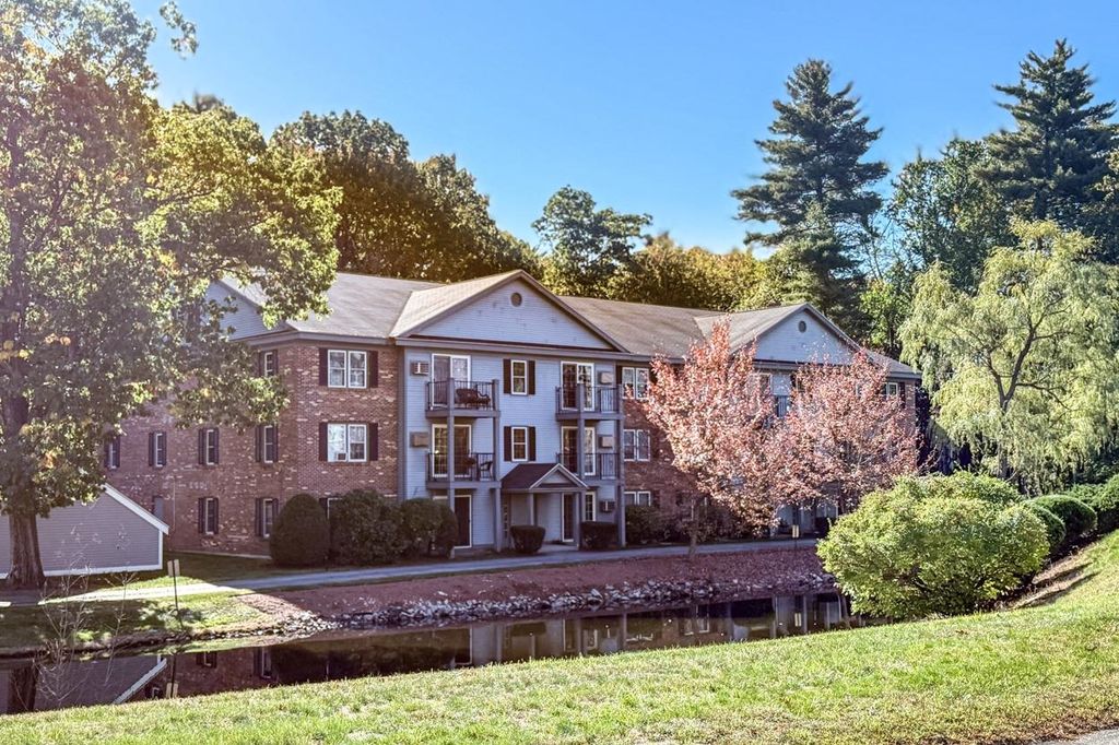 Photo of 16 Northbrook Drive, Manchester, NH 03102 (MLS # 5066105)