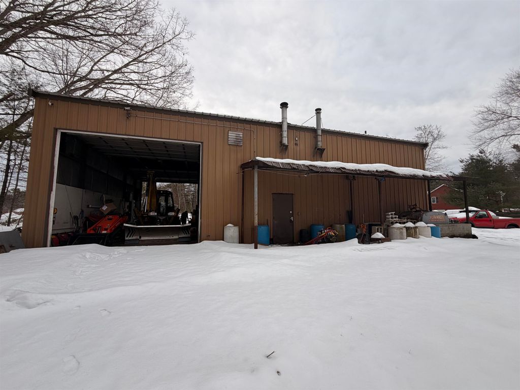 Photo of 7 Rose Avenue, Plaistow, NH 03865 (MLS # 5078445)