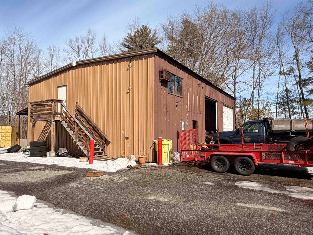 Photo of 7 Rose Avenue, Plaistow, NH 03865 (MLS # 5078445)