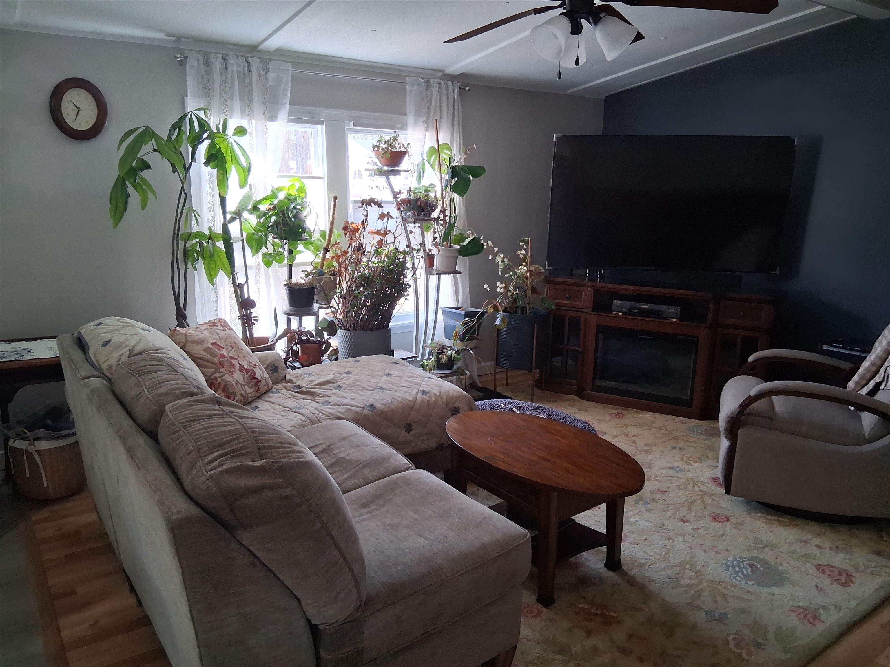 8 Cheryl Drive