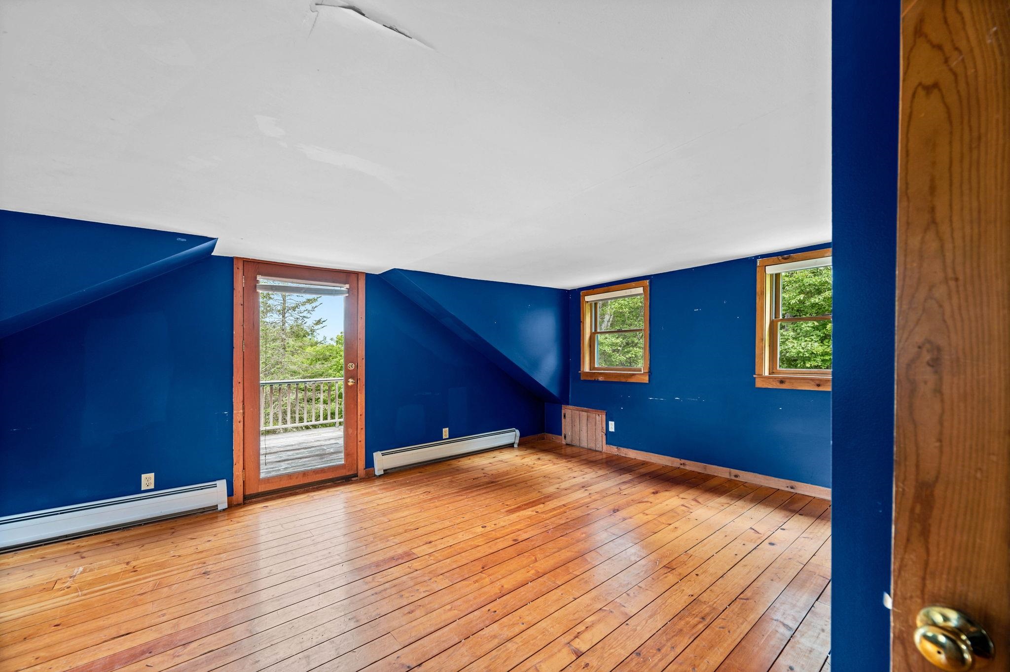 Elmore, Vermont 05661, United States, 4 Bedrooms Bedrooms, ,2 BathroomsBathrooms,Residential,Active,201994