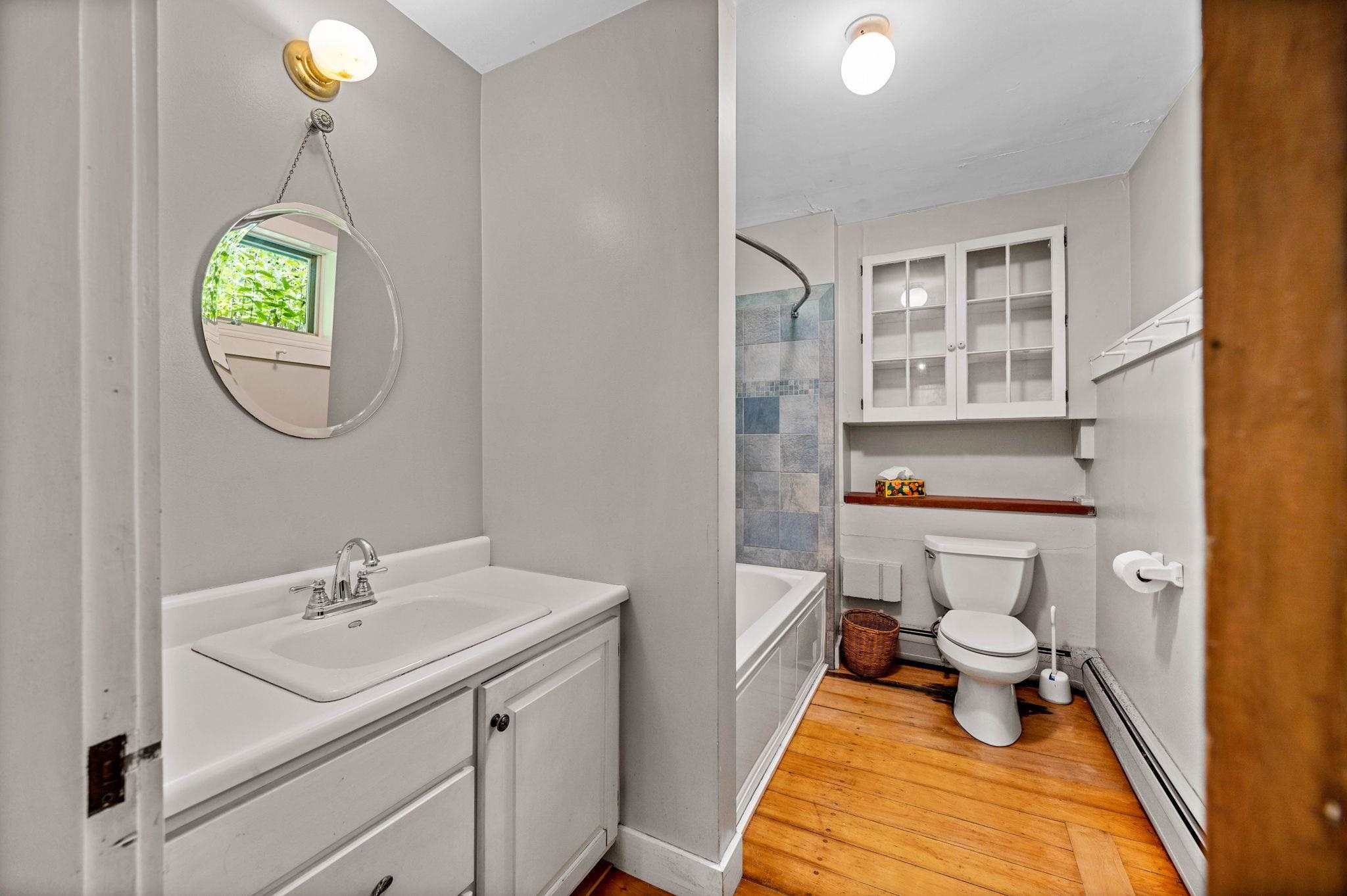 Elmore, Vermont 05661, United States, 4 Bedrooms Bedrooms, ,2 BathroomsBathrooms,Residential,Active,201994