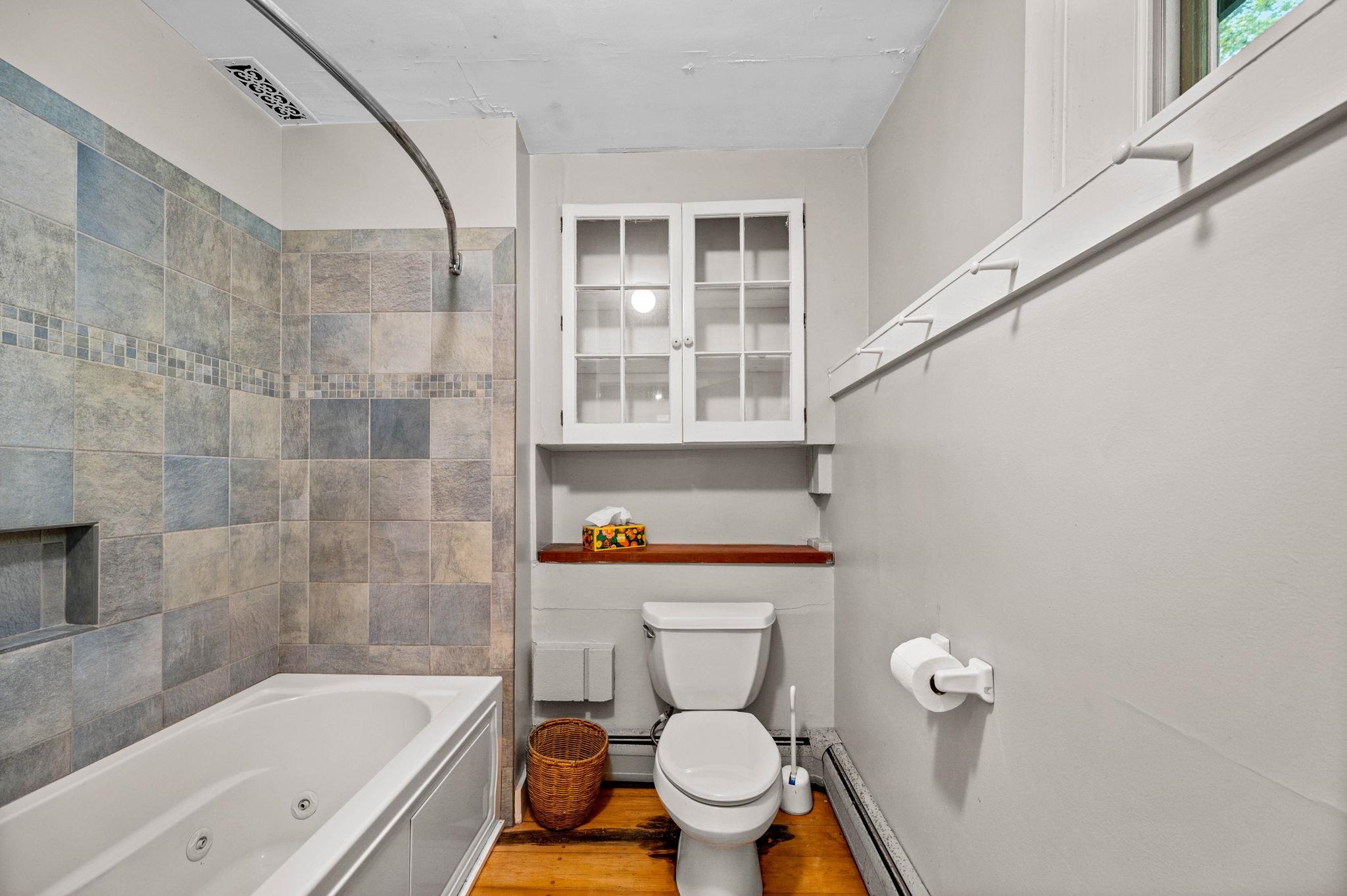 Elmore, Vermont 05661, United States, 4 Bedrooms Bedrooms, ,2 BathroomsBathrooms,Residential,Active,201994