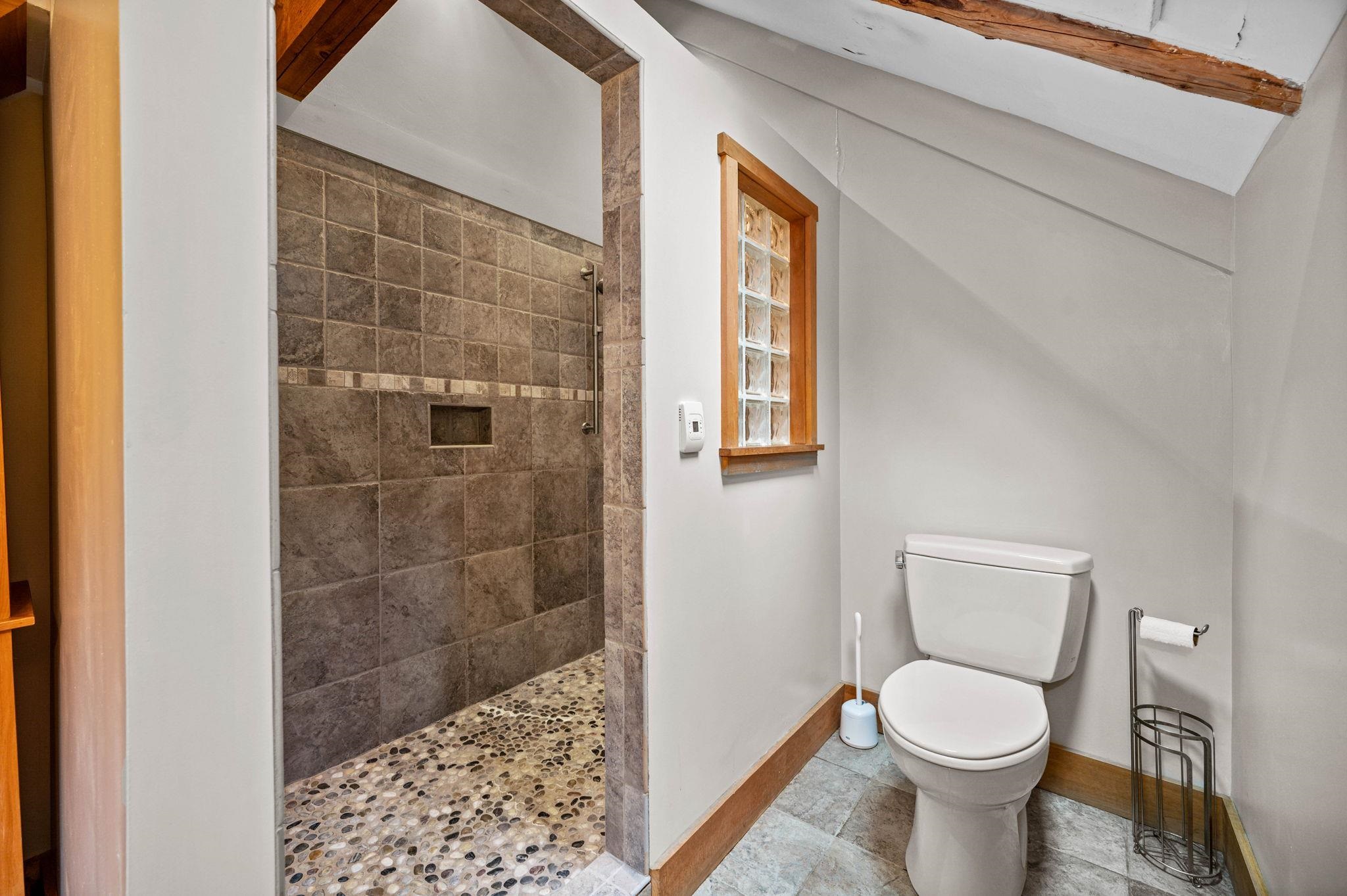 Elmore, Vermont 05661, United States, 4 Bedrooms Bedrooms, ,2 BathroomsBathrooms,Residential,Active,201994