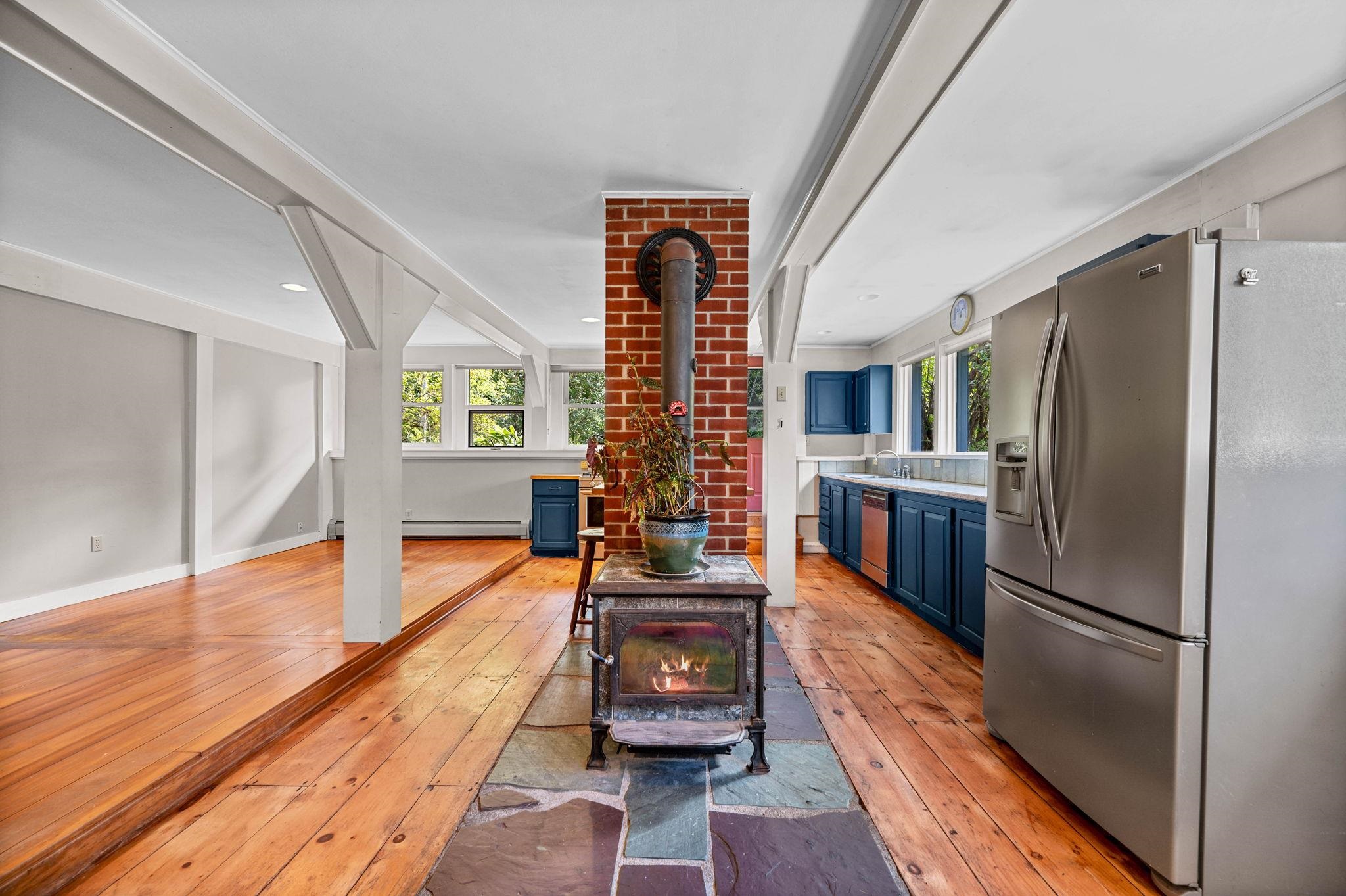 Elmore, Vermont 05661, United States, 4 Bedrooms Bedrooms, ,2 BathroomsBathrooms,Residential,Active,201994