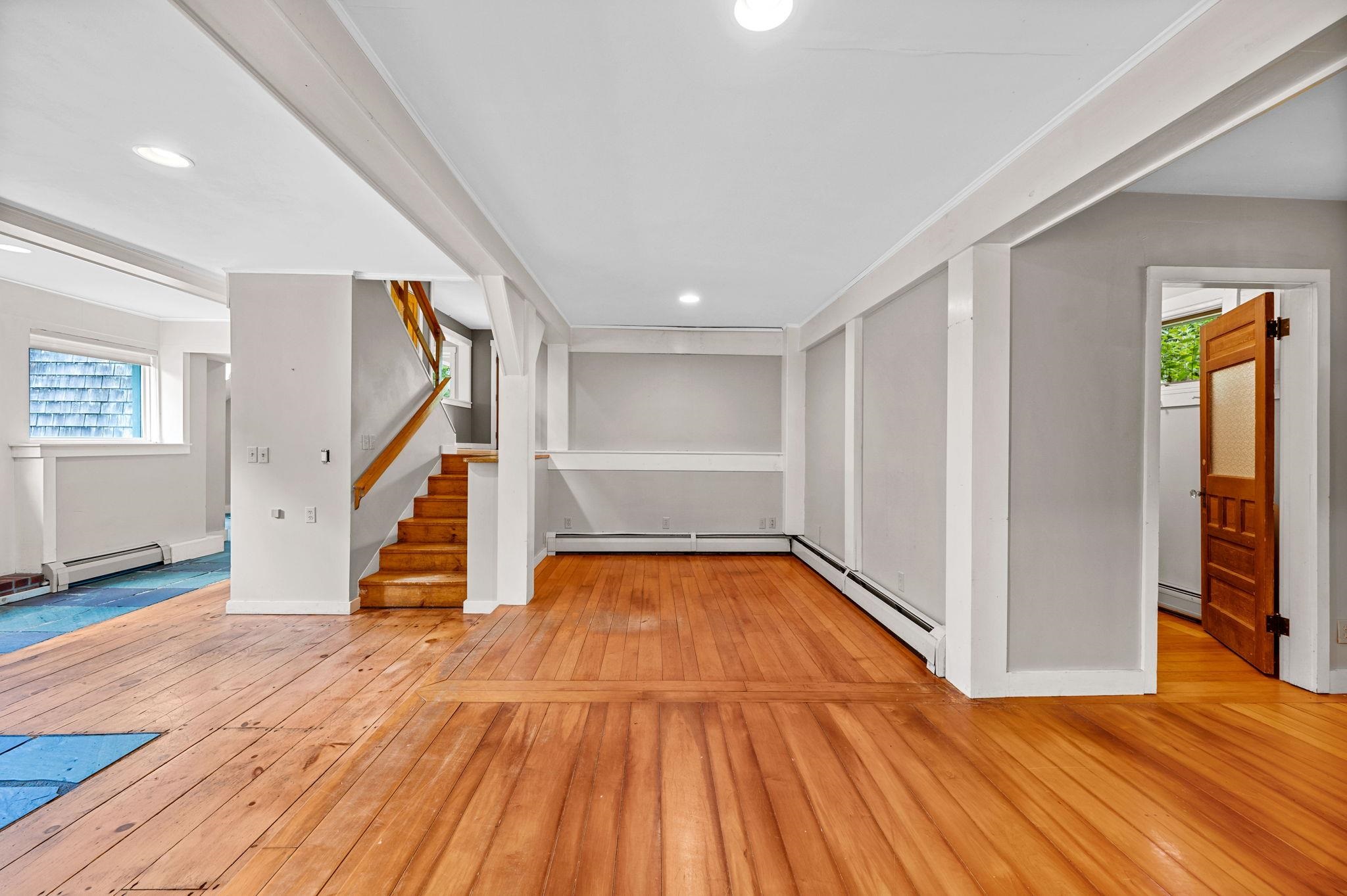 Elmore, Vermont 05661, United States, 4 Bedrooms Bedrooms, ,2 BathroomsBathrooms,Residential,Active,201994