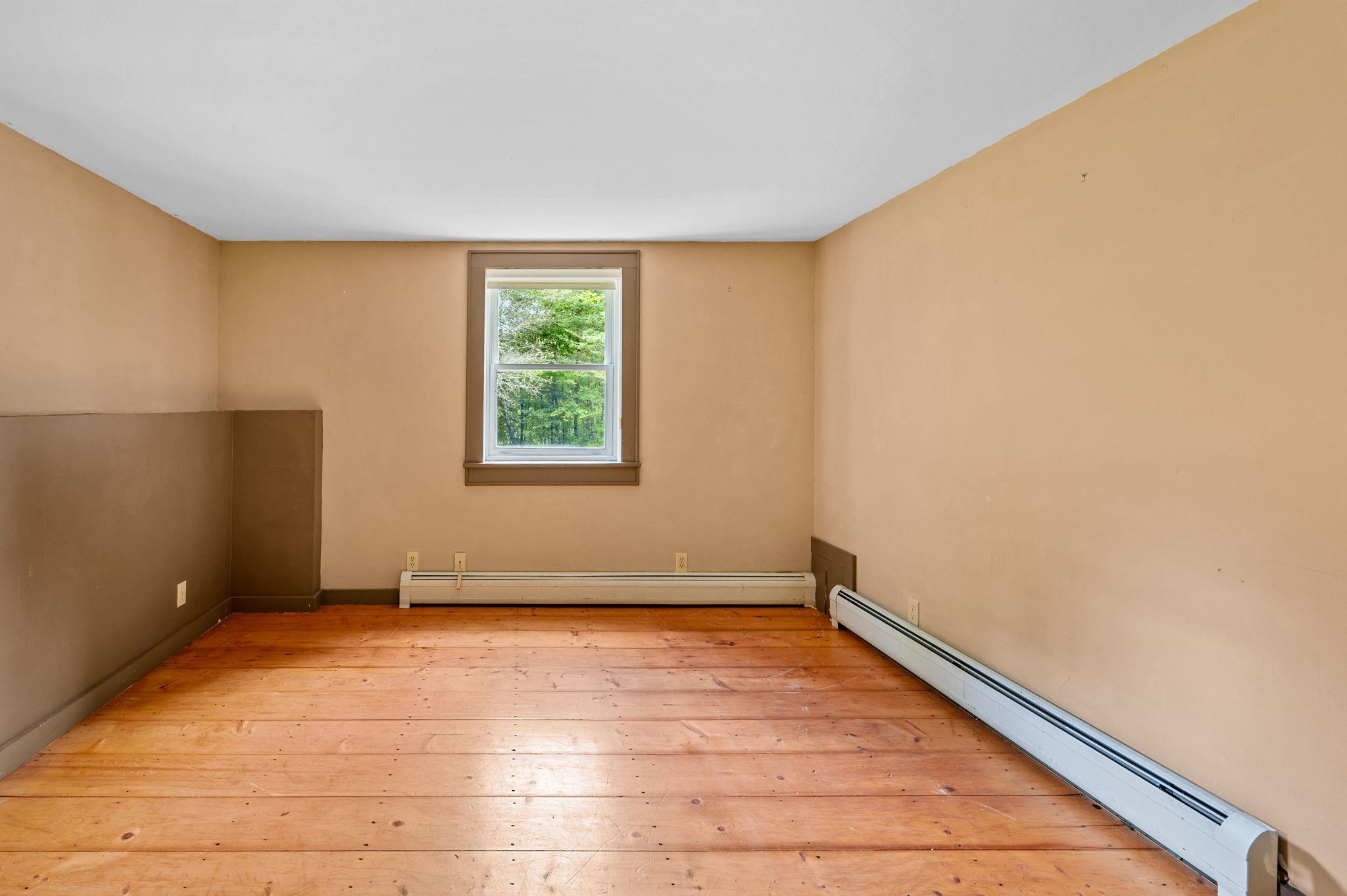 Elmore, Vermont 05661, United States, 4 Bedrooms Bedrooms, ,2 BathroomsBathrooms,Residential,Active,201994