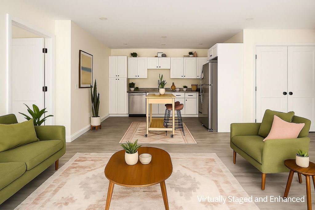 Photo of 725 Central Avenue #302, Dover, NH 03820 (MLS # 5056557)