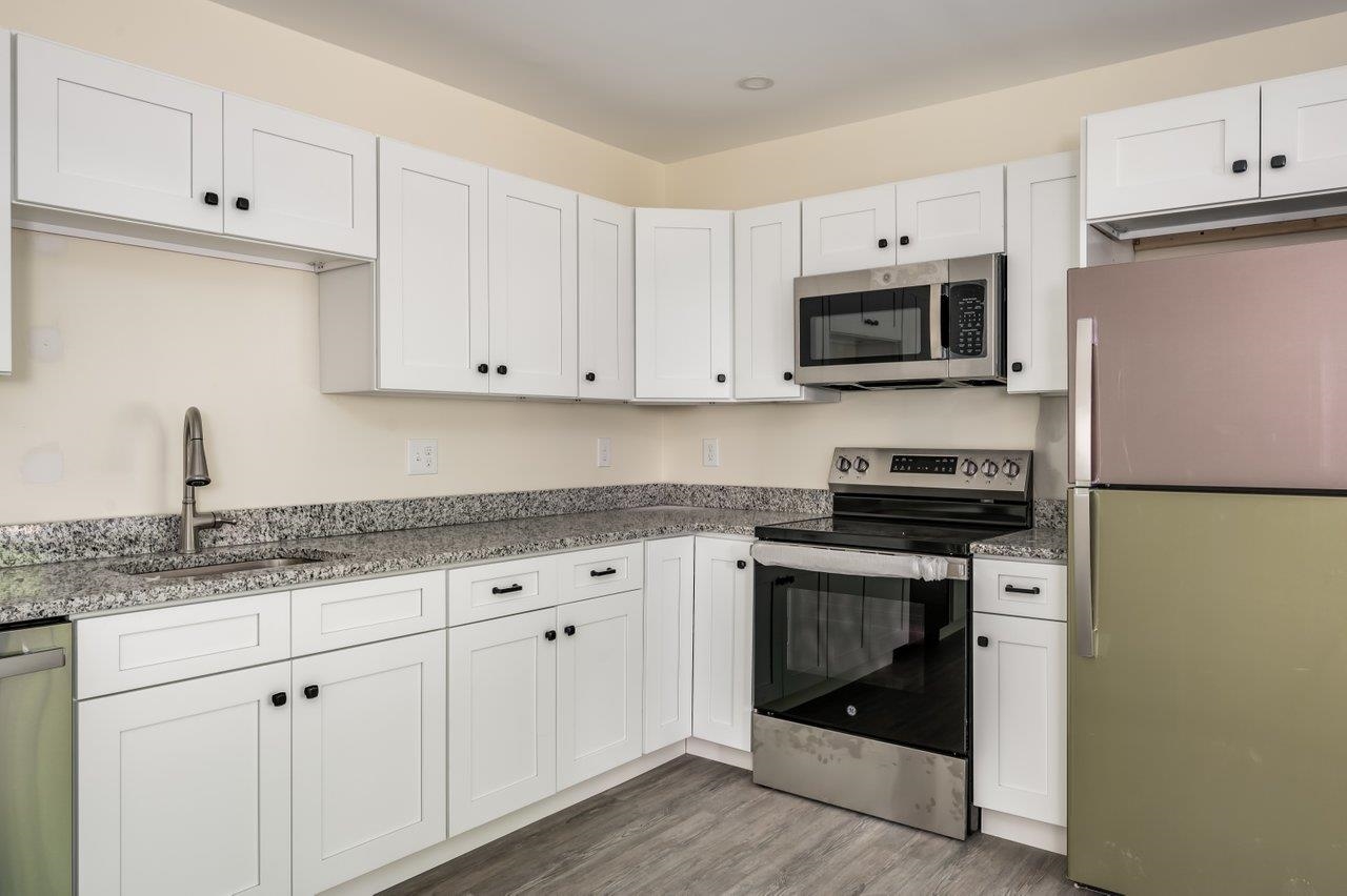 725 Central Avenue 302