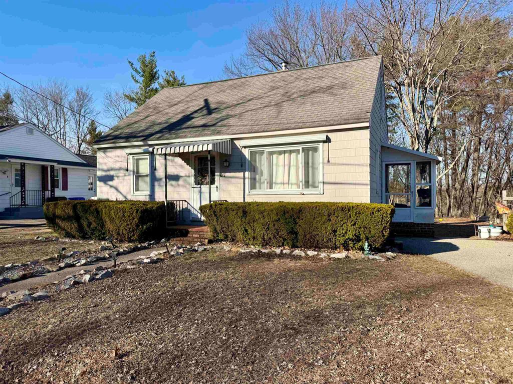 Photo of 87 Saint Marie Street, Manchester, NH 03102 (MLS # 5081149)