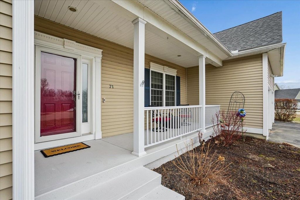 Photo of 71 Overlook Drive, Dunbarton, NH 03046 (MLS # 5079285)