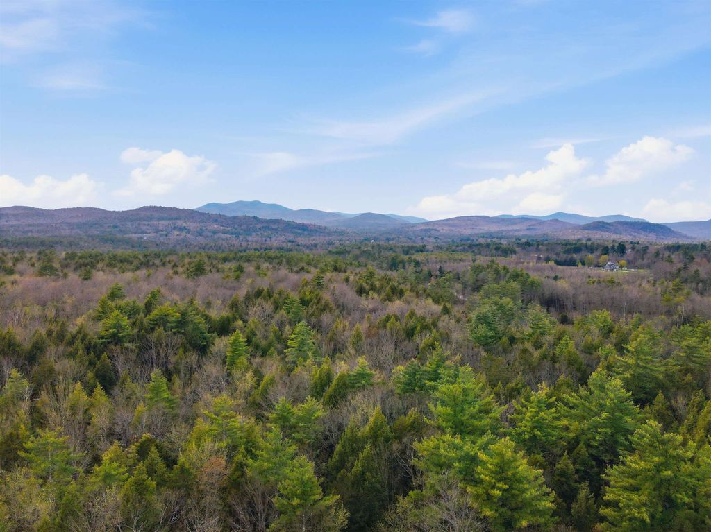 Photo of 10 Beech River Circle, Ossipee, NH 03814 (MLS # 5087783)
