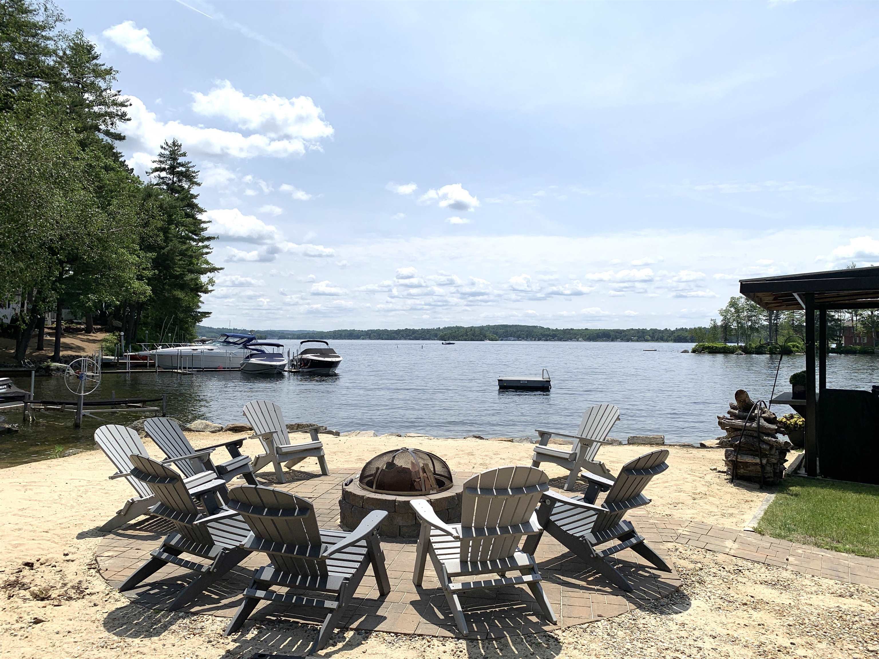 556 Weirs Boulevard 1