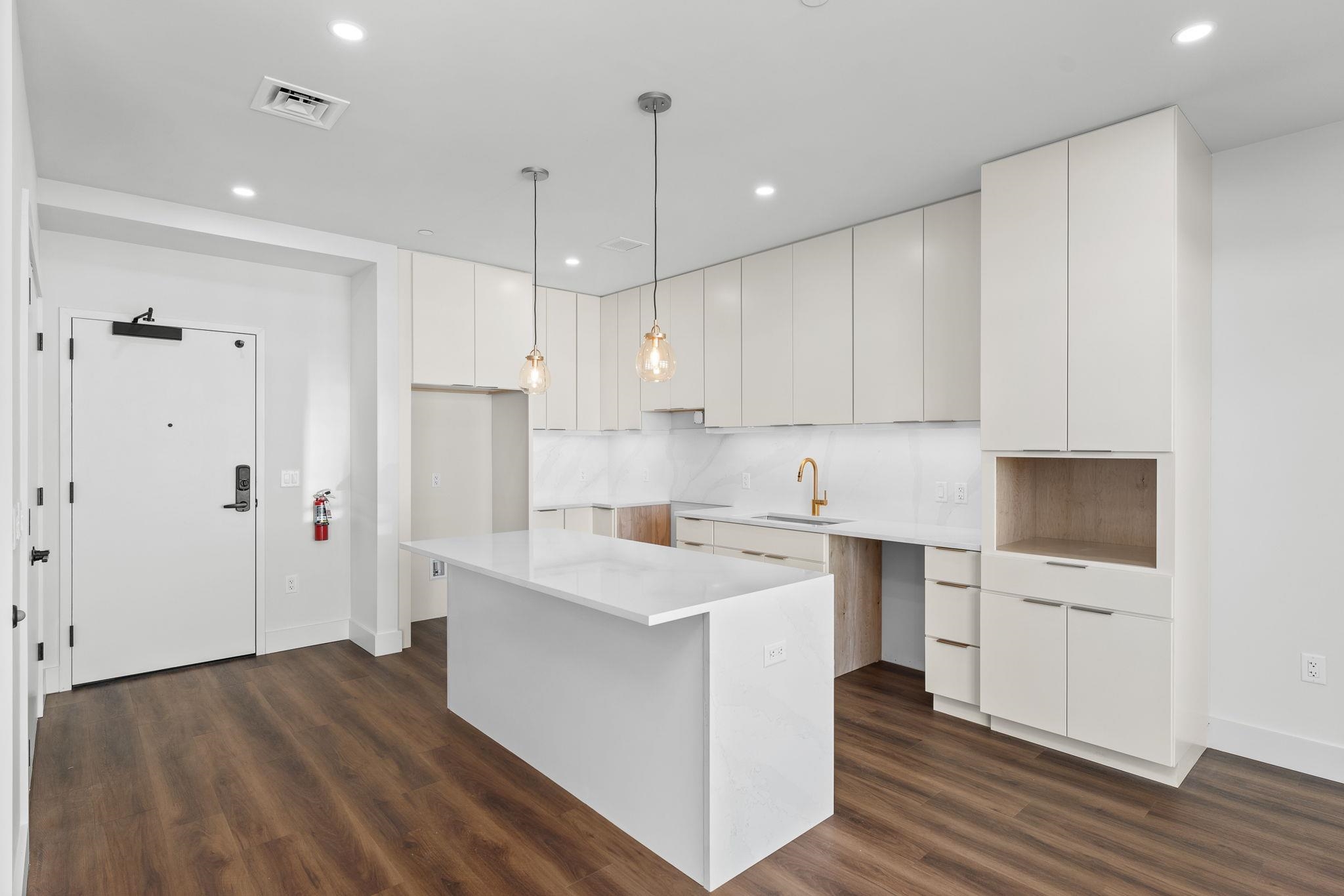 125 Cambrian Way 606