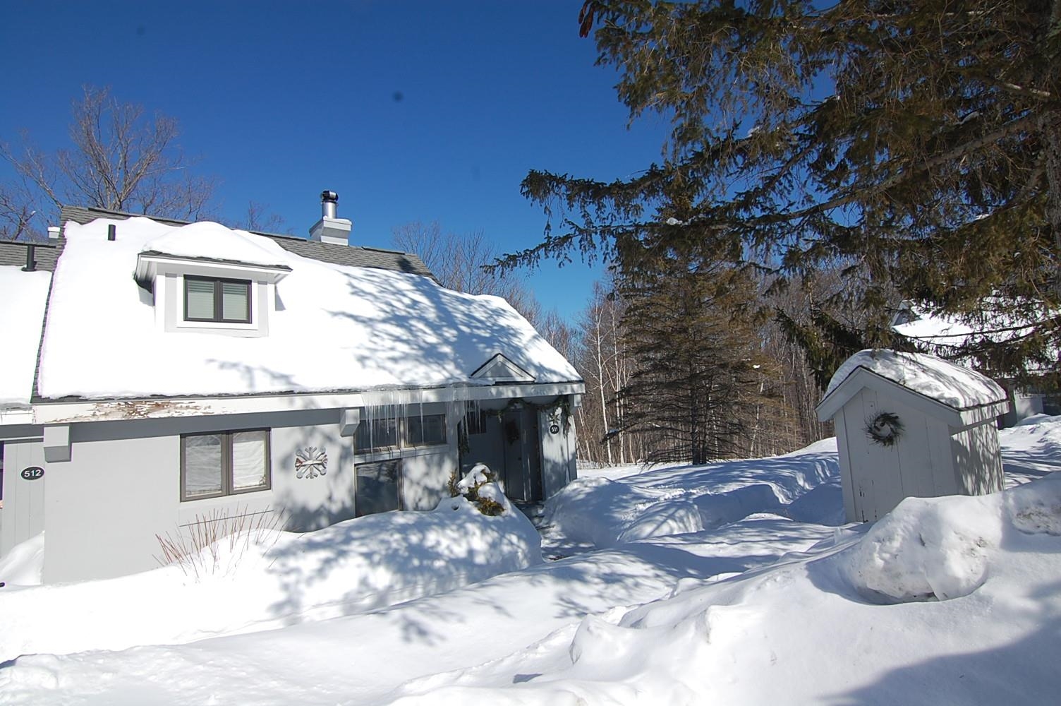 22 High Point Drive 511