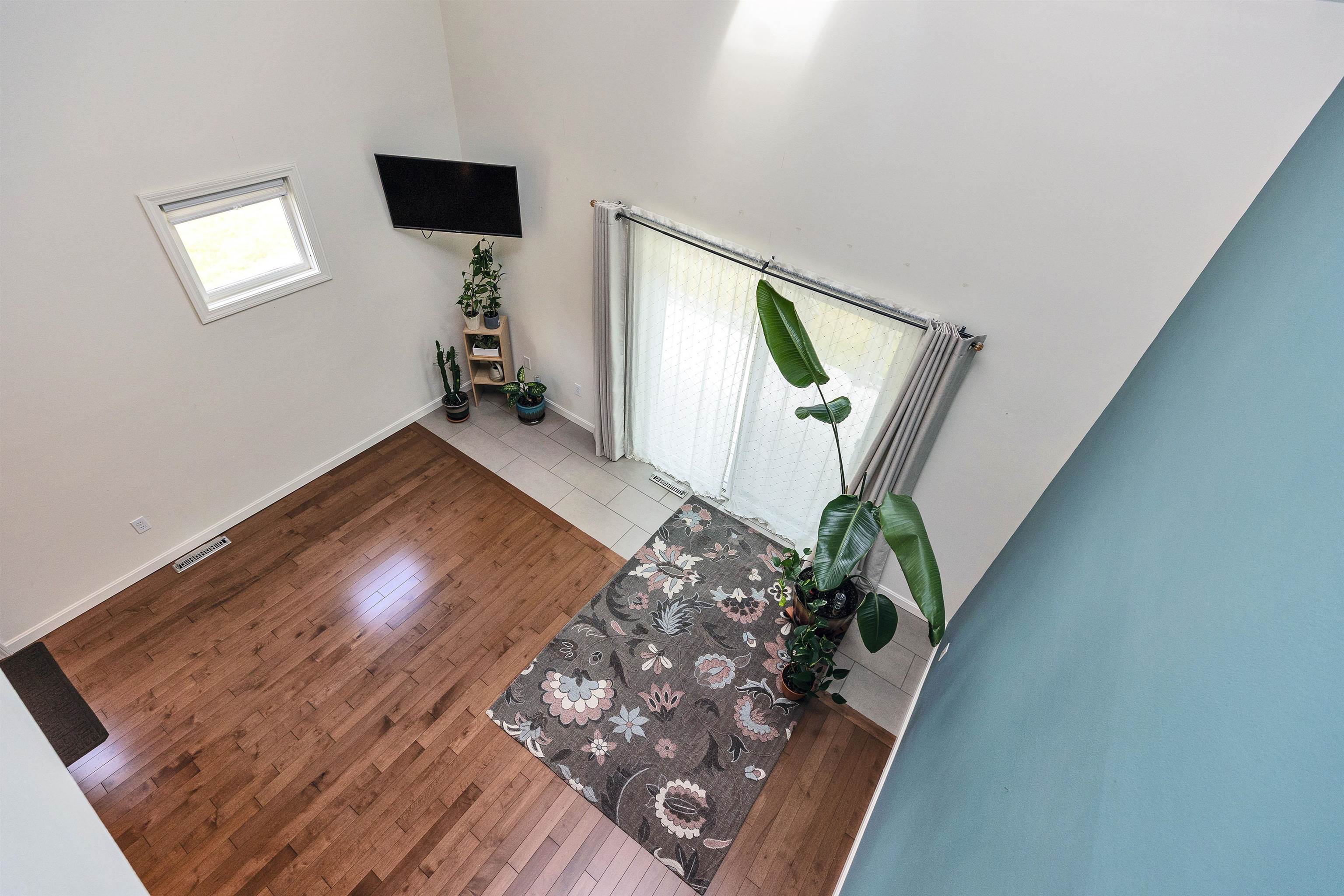 Stratham, New Hampshire 03885, United States, 1 Bedroom Bedrooms, ,1 BathroomBathrooms,Residential,Active,170091