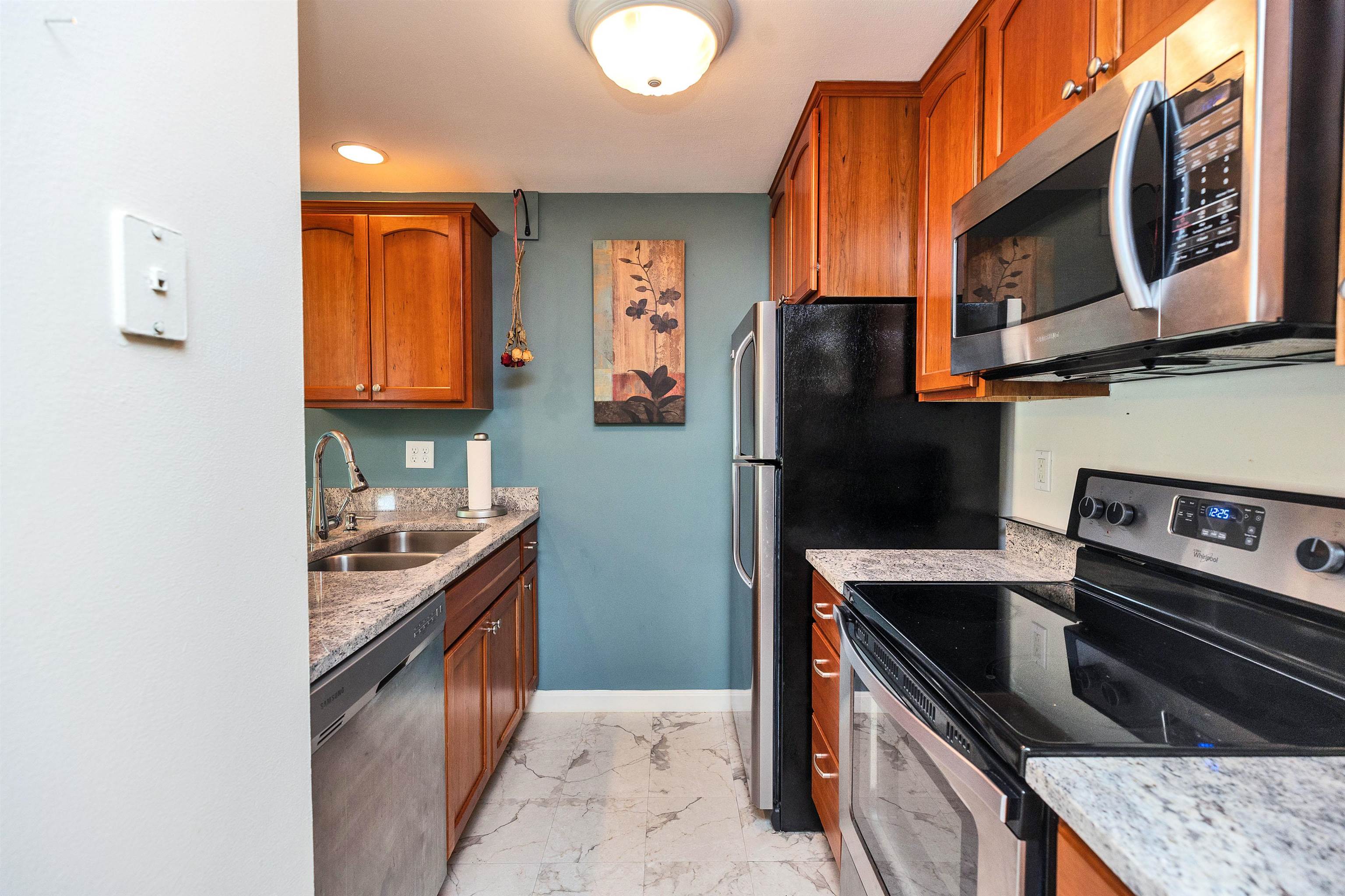 Stratham, New Hampshire 03885, United States, 1 Bedroom Bedrooms, ,1 BathroomBathrooms,Residential,Active,170091