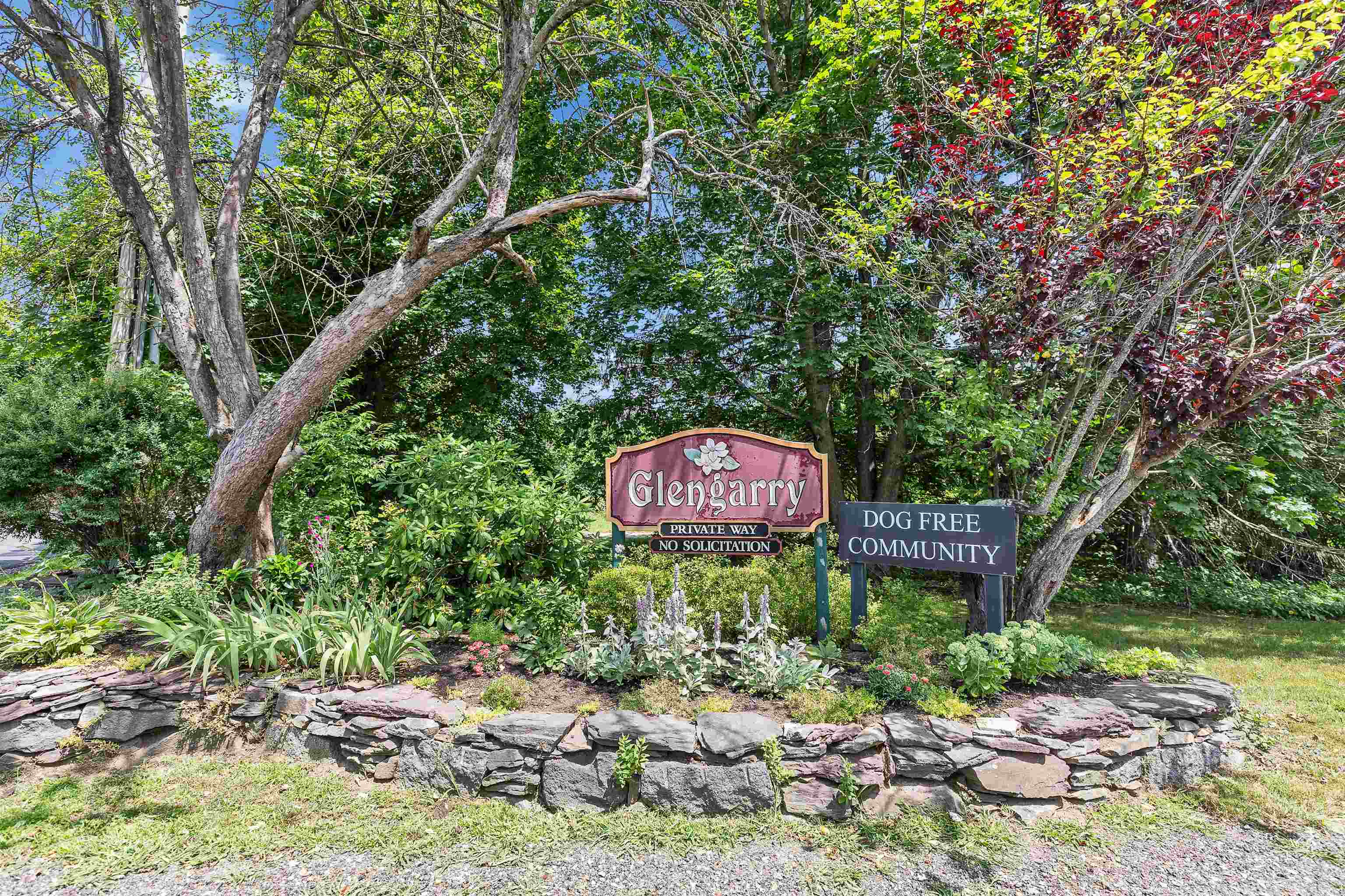 Stratham, New Hampshire 03885, United States, 1 Bedroom Bedrooms, ,1 BathroomBathrooms,Residential,Active,170091