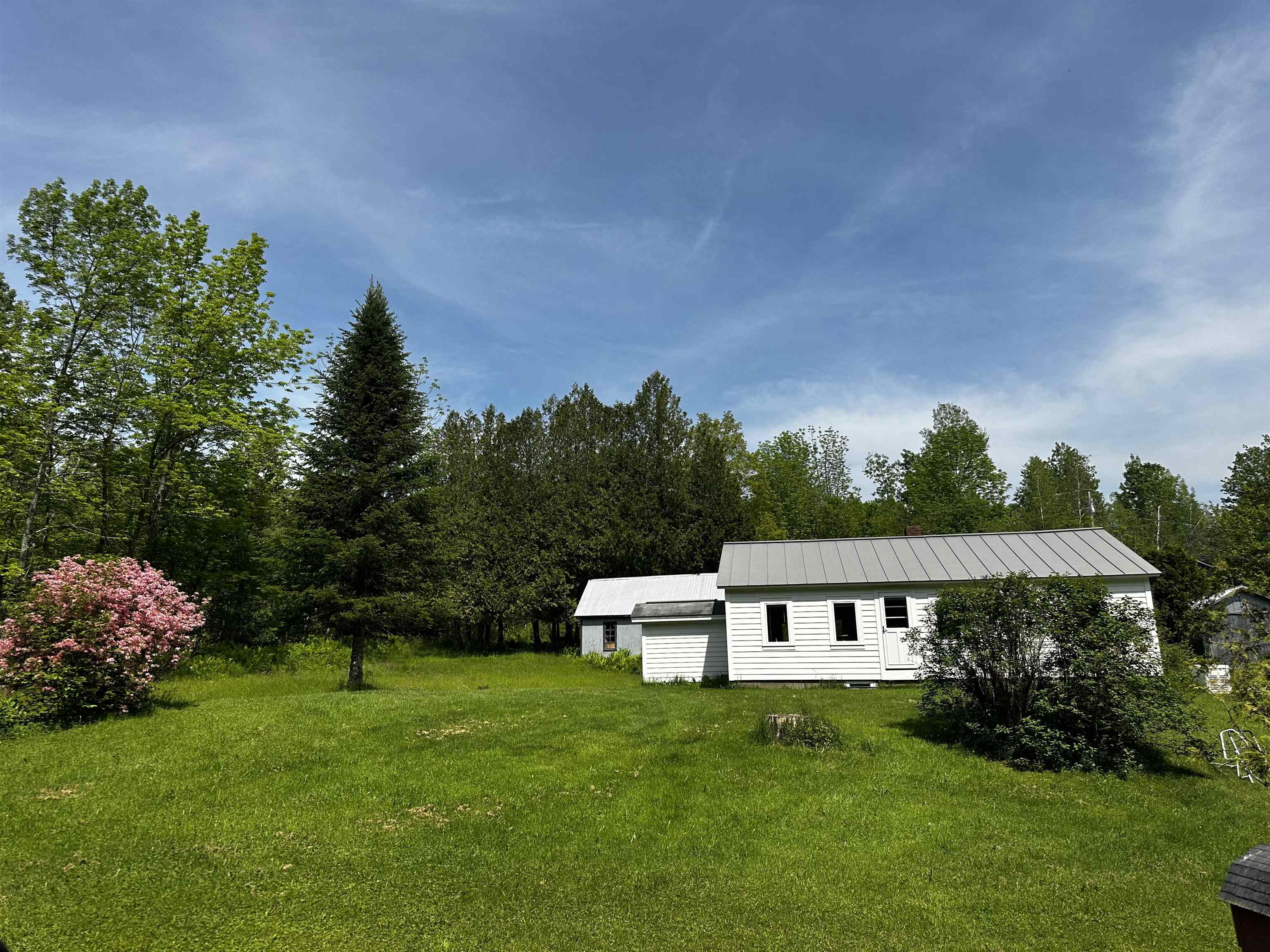196 Lafayette Road