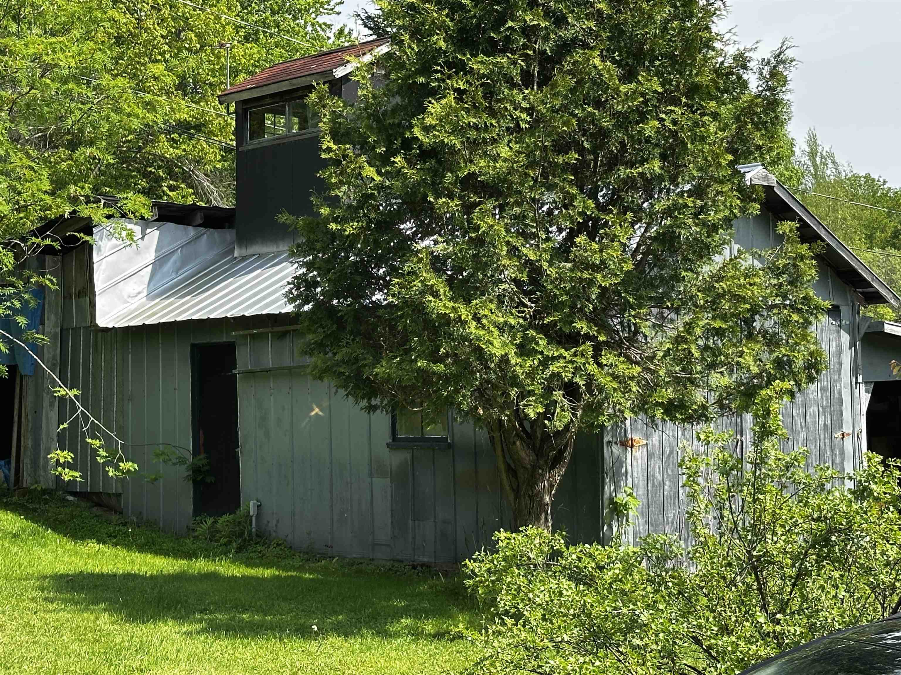 196 Lafayette Road