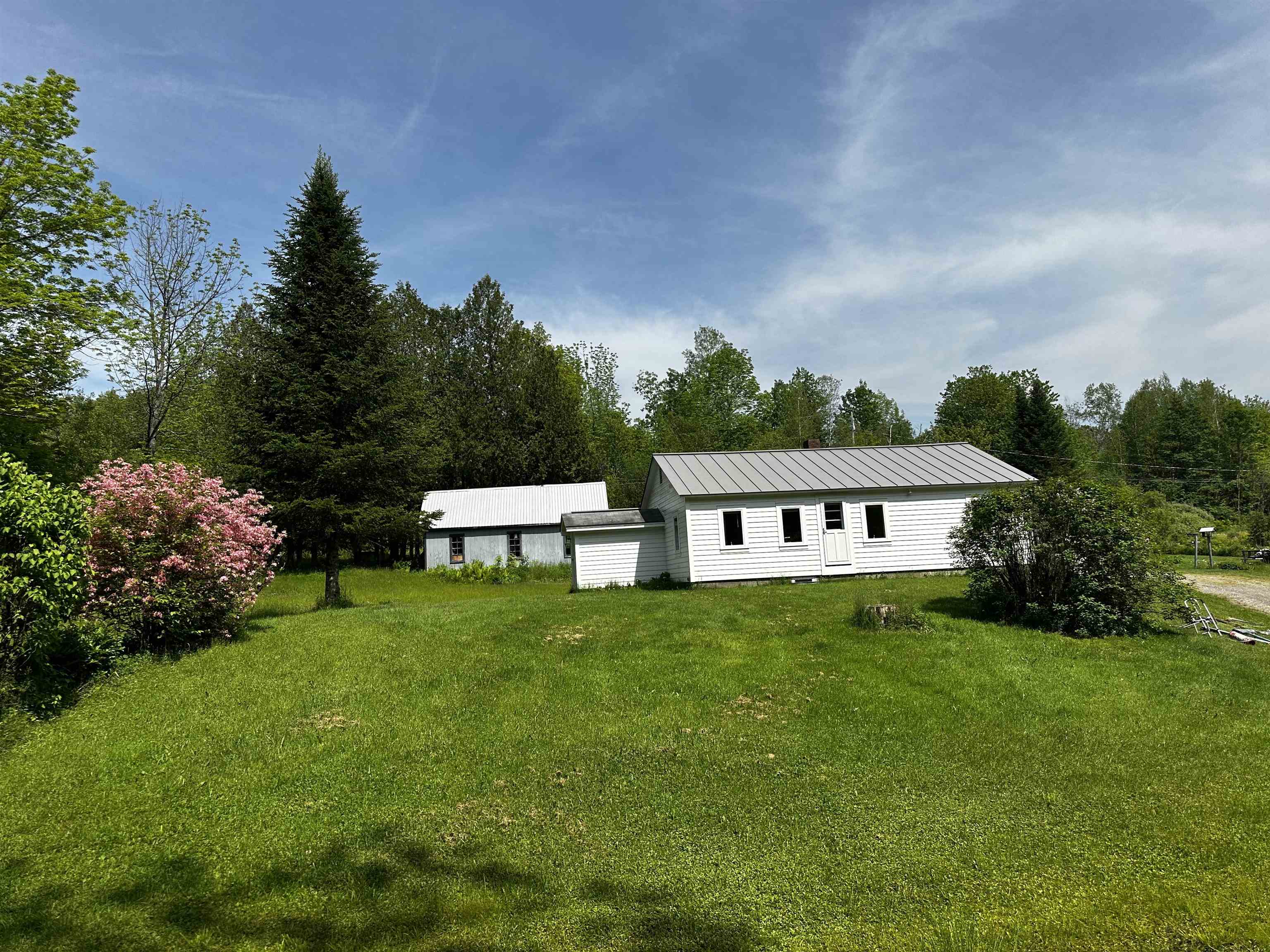 196 Lafayette Road